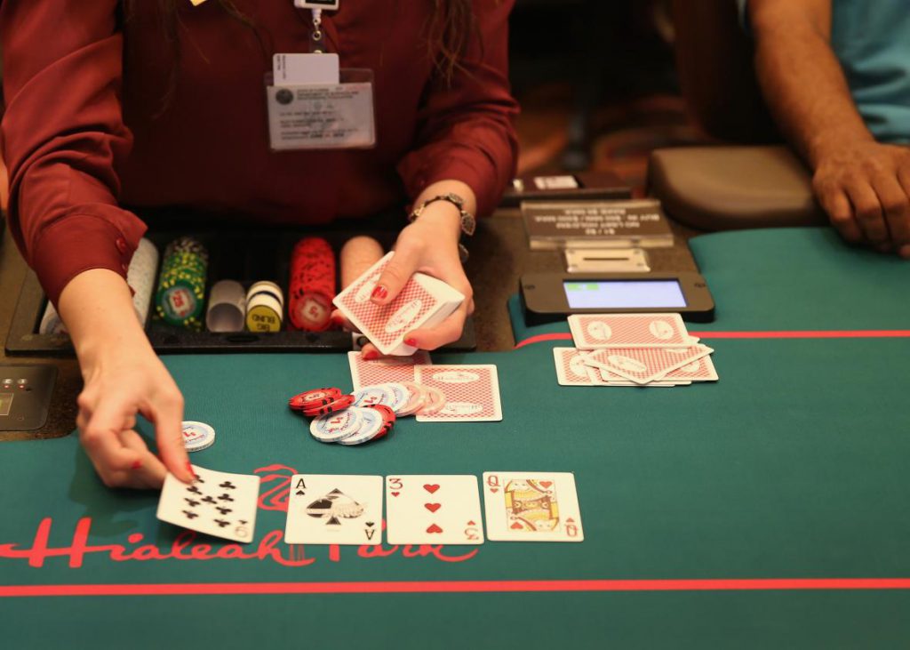 Hướng Dẫn Chơi Bài Blackjack (21 Điểm): Từ Luật Cơ Bản Đến Chiến Thuật Cho SEOer